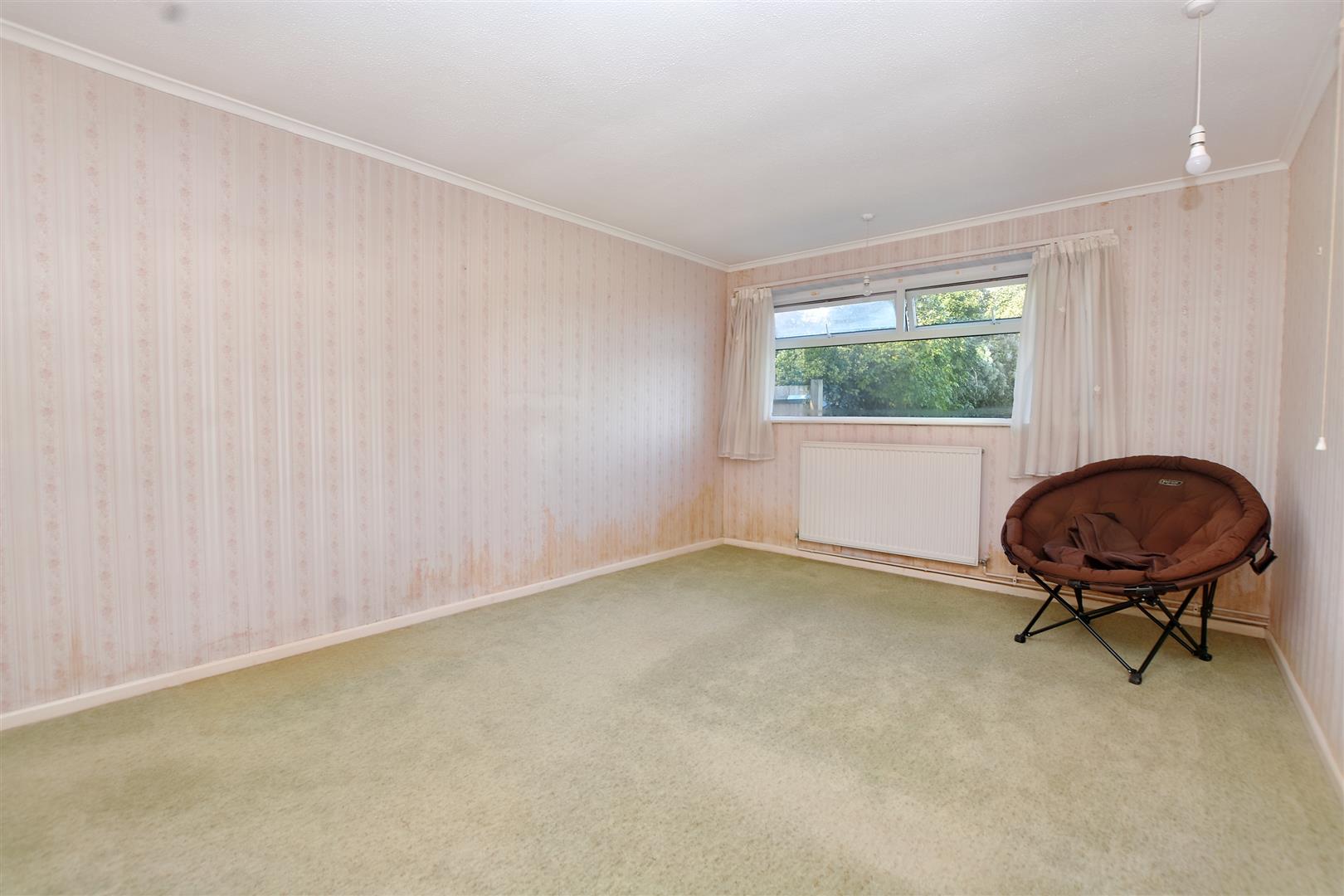 Property Details for Burton Road Eastbourne BN21 2RW Town Property